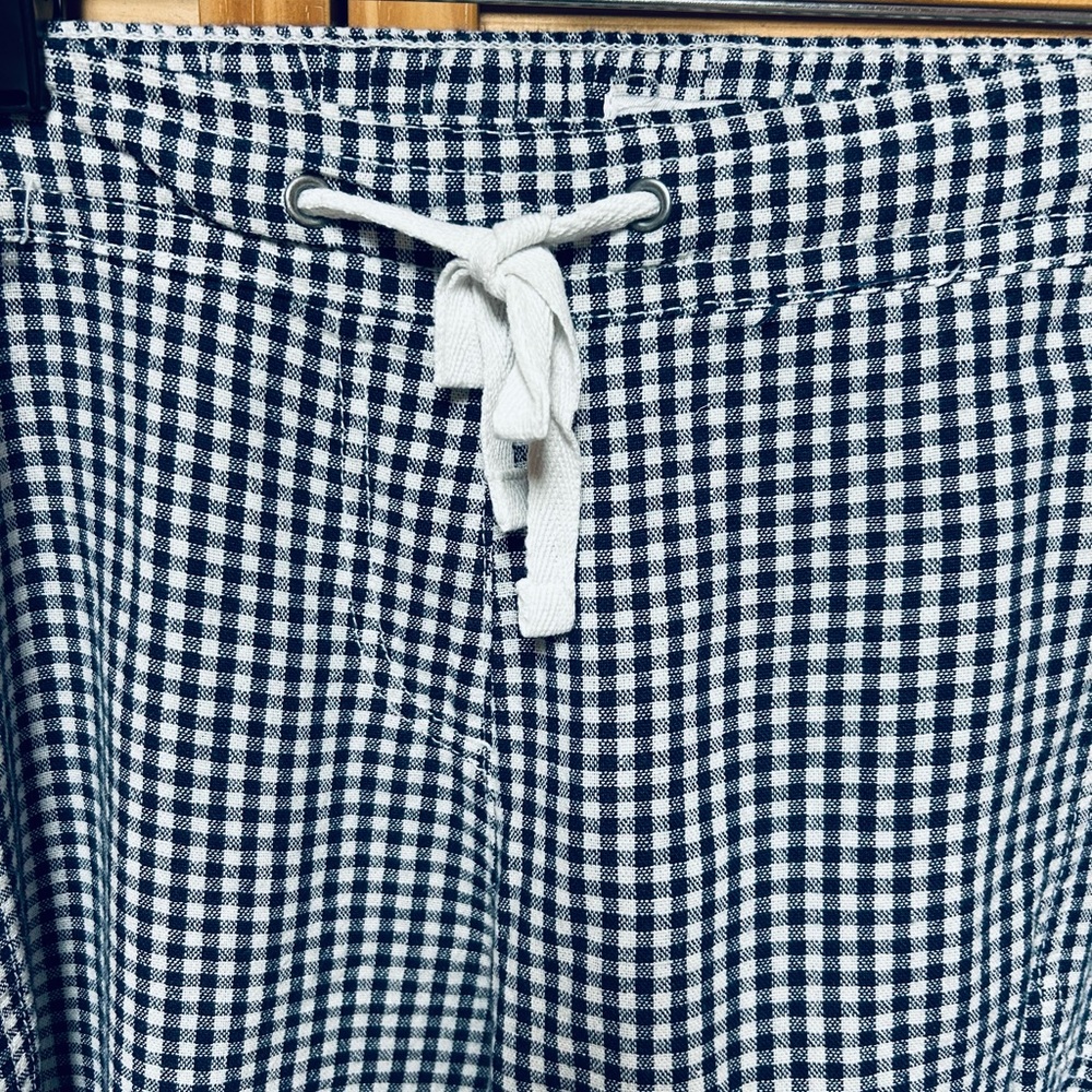 NWT
Women’s capris 3X linen blend navy check cool light weigh pockets